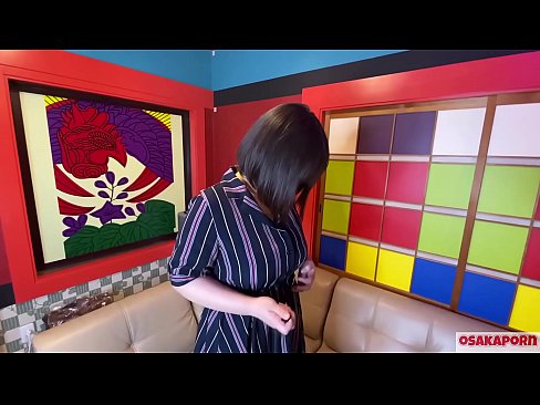 ❤️ Cutie Japanese nwere nnukwu nnụnnụ tit na-eji ihe ụmụaka egwuri egwu na-enwe mmekọahụ na-emetọ onwe ya ma nwee orgasm. Ọ na-ekwu na N'ajụjụ ọnụ banyere ya iberibe ahụmahụ. Nnukwu nnụnnụ tit na ọtụ ntutu na-asụ ude nke ukwuu. Osakaporn Ihe gba ọtọ  ☑